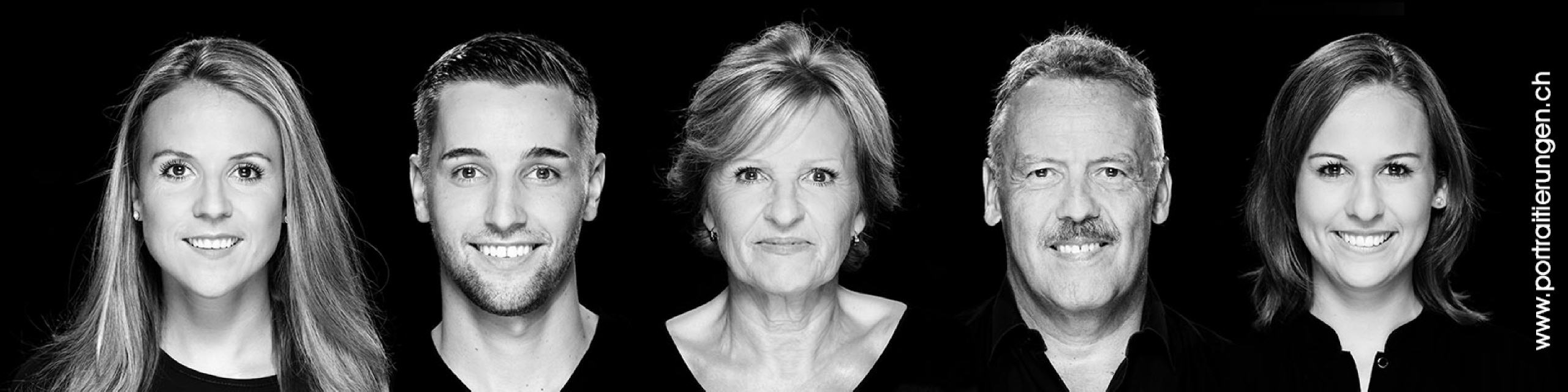 Familienportrait im Panoramaformat